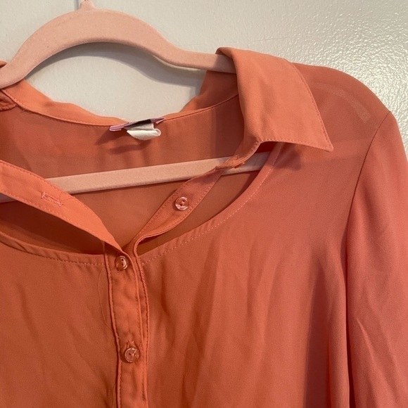 FOCUS Button Down Long Sleeve Blouse - Picture 7 of 8